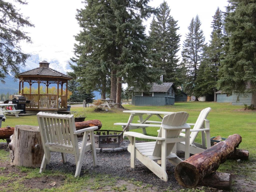 Rundle Chalets Canmore Exterior foto